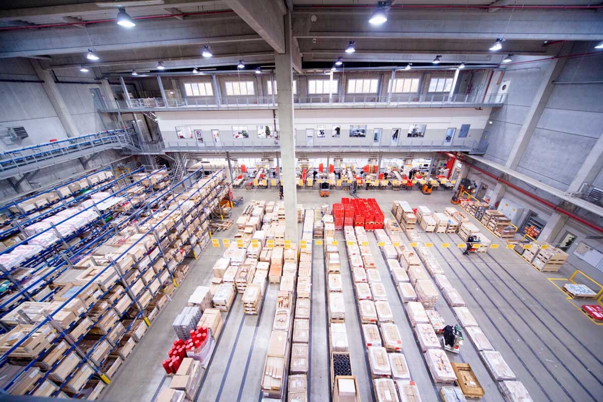 REYHER Logistikzentrum Innen - Wareneingang